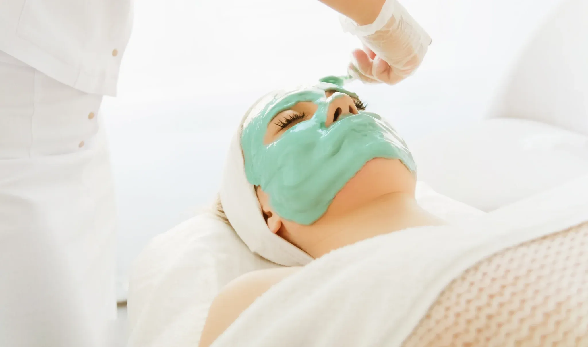 Dermatološki tretmani za akne – što stvarno djeluje?
